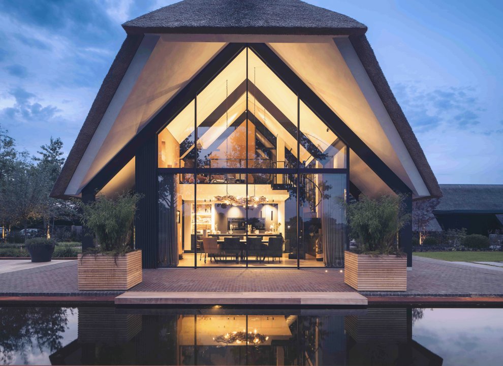 Prachtig woonhuis met stalen gezichten