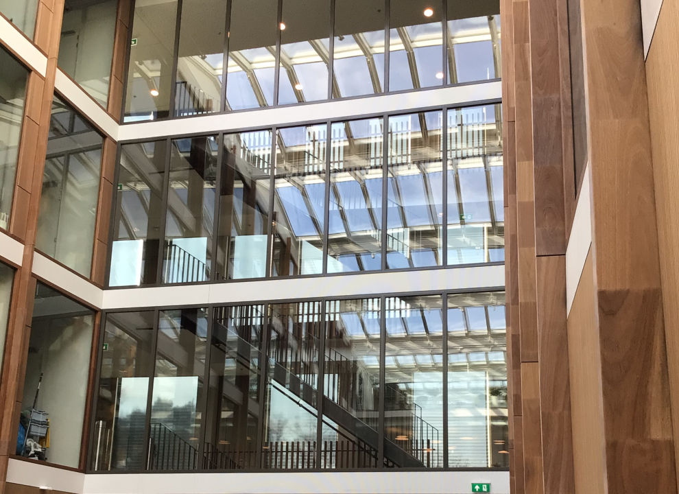 Binnendeuren Maria montessorigebouw